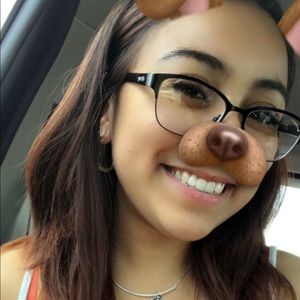 Meet your Posher, Melissa